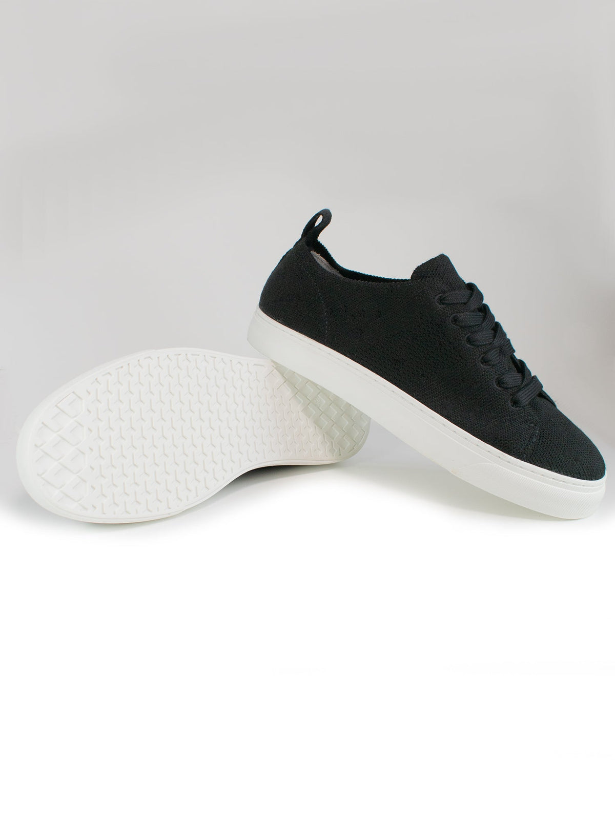  Biodegradable NY Sneakers