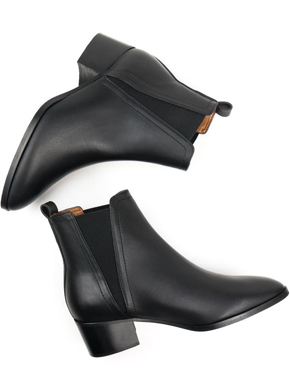  Chelsea Boots Point Toe Black