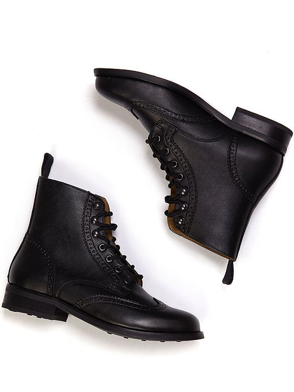  Brogue Boots Black