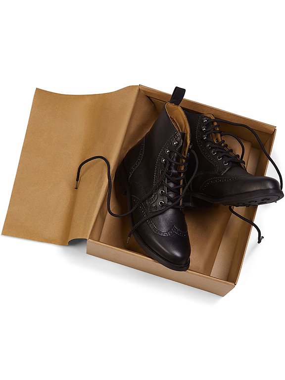  Brogue Boots Black
