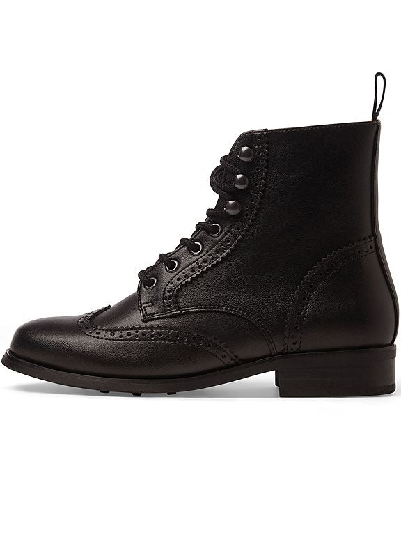  Brogue Boots Black