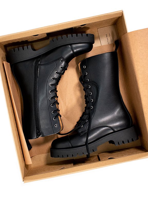  Boots Women Track Sole 10 Eye Black