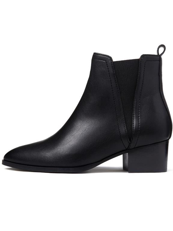  Chelsea Boots Point Toe Black