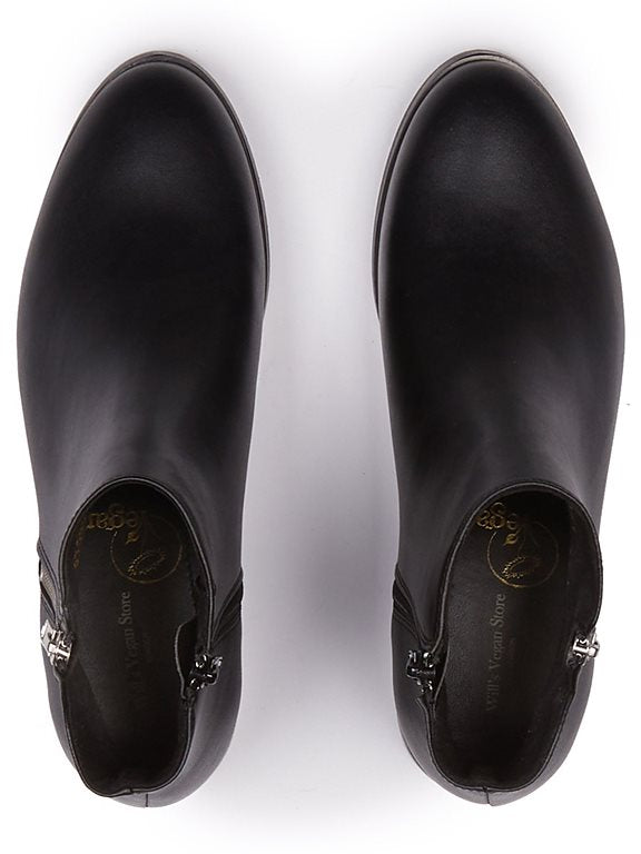  Boots Low Ankle Black