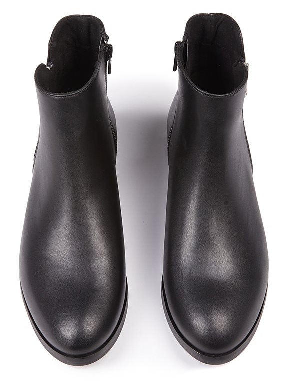  Boots Low Ankle Black